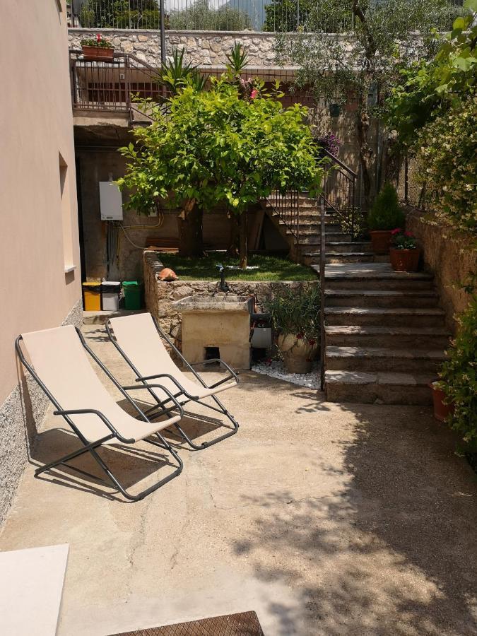 Casa Consolati Apartment Бренцоне сул Гарда Екстериор снимка